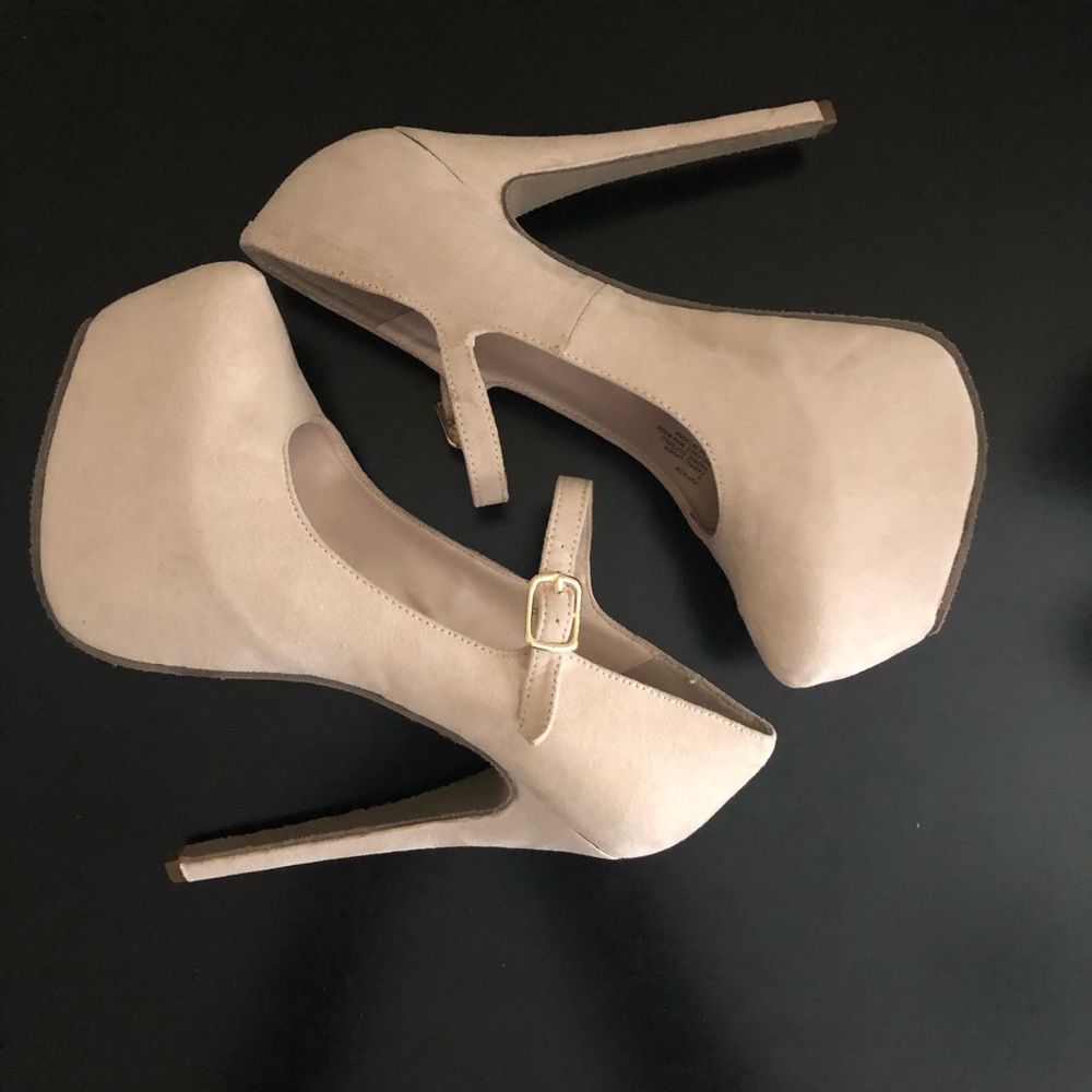 Tan Mary Jane High Heels